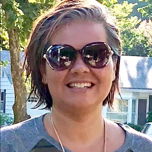 Meet your Posher, Linda - Picture 1 of 1